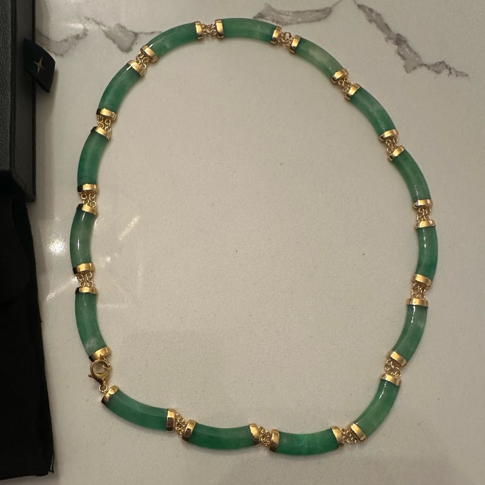 Ross Simons Curved Jade Necklace in 18kt Gold Over Sterling NWT - Picture 3 of 4